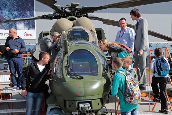4th Army 2018 International Military Technical Forum. Day three