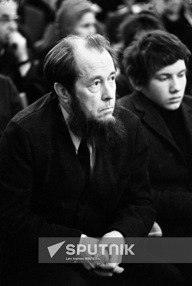 Alexander Solzhenitsyn at writer Alexander Tvardovsky's funeral
