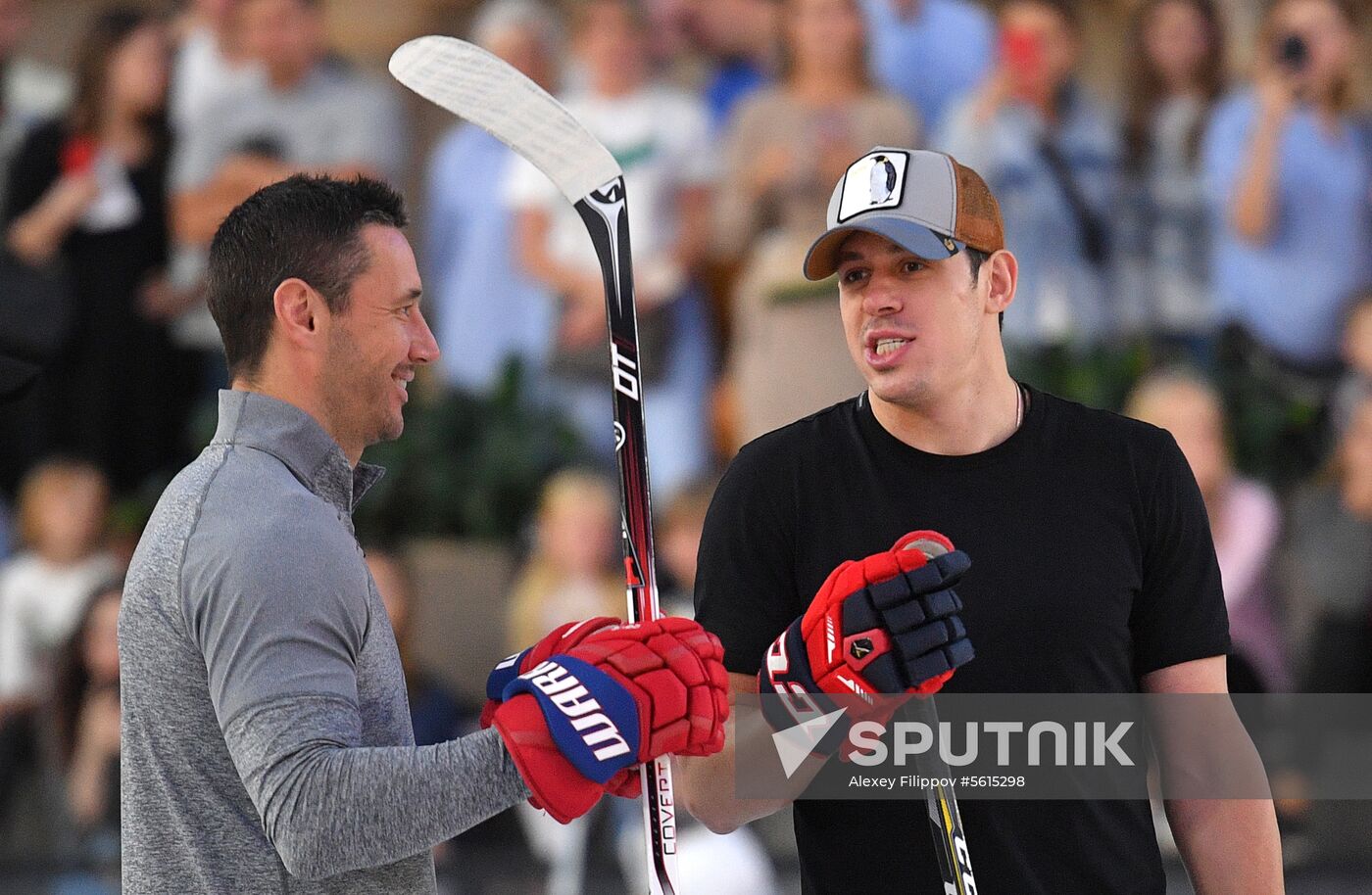 Workshop by ice hockey players Yevgeny Malkin and Ilya Kovalchuk in Moscow