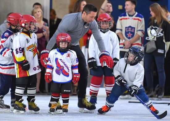 Workshop by ice hockey players Yevgeny Malkin and Ilya Kovalchuk in Moscow