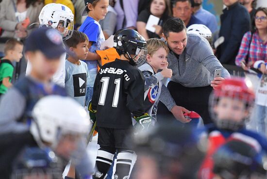 Workshop by ice hockey players Yevgeny Malkin and Ilya Kovalchuk in Moscow