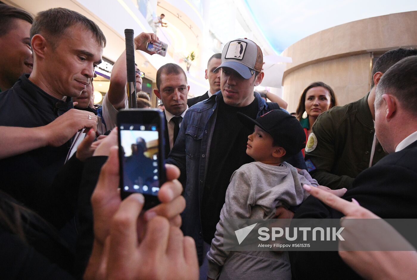 Workshop by ice hockey players Yevgeny Malkin and Ilya Kovalchuk in Moscow