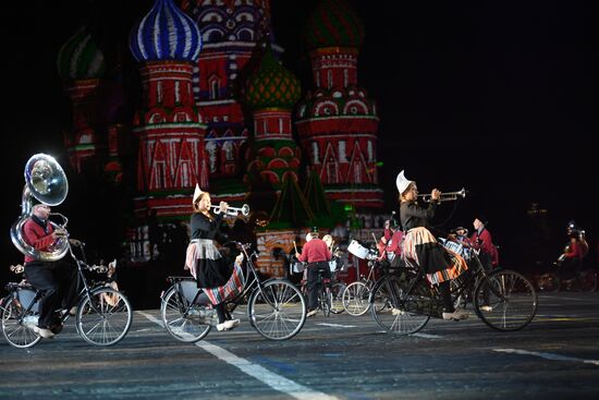Final rehearsal of Spasskaya Tower festival's opening ceremony