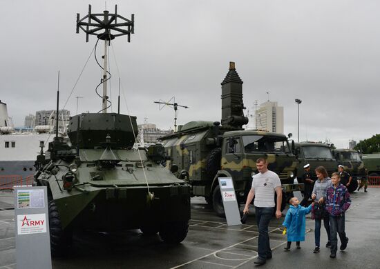 Army 2018 forum opens in Vladivostok