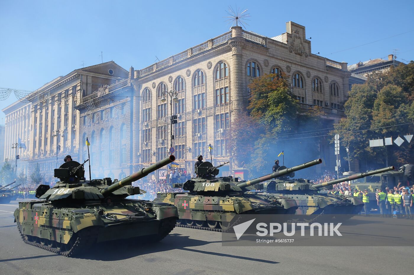 Kiev hosts military parade to mark Ukraine's Independence Day