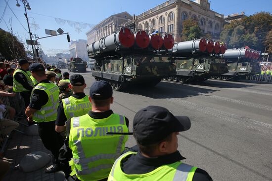 Kiev hosts military parade to mark Ukraine's Independence Day