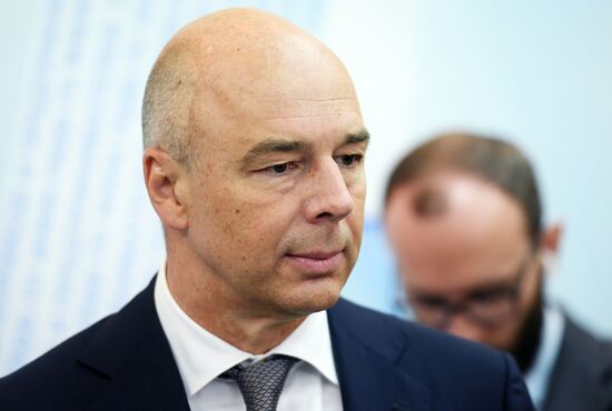 Deputy Prime Minister Anton Siluanov holds meeting with business representatives