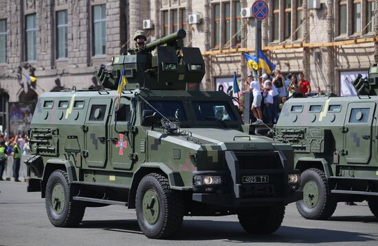 Kiev hosts military parade to mark Ukraine's Independence Day