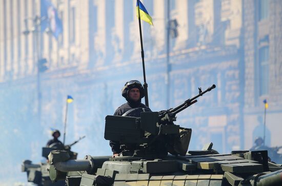 Kiev hosts military parade to mark Ukraine's Independence Day