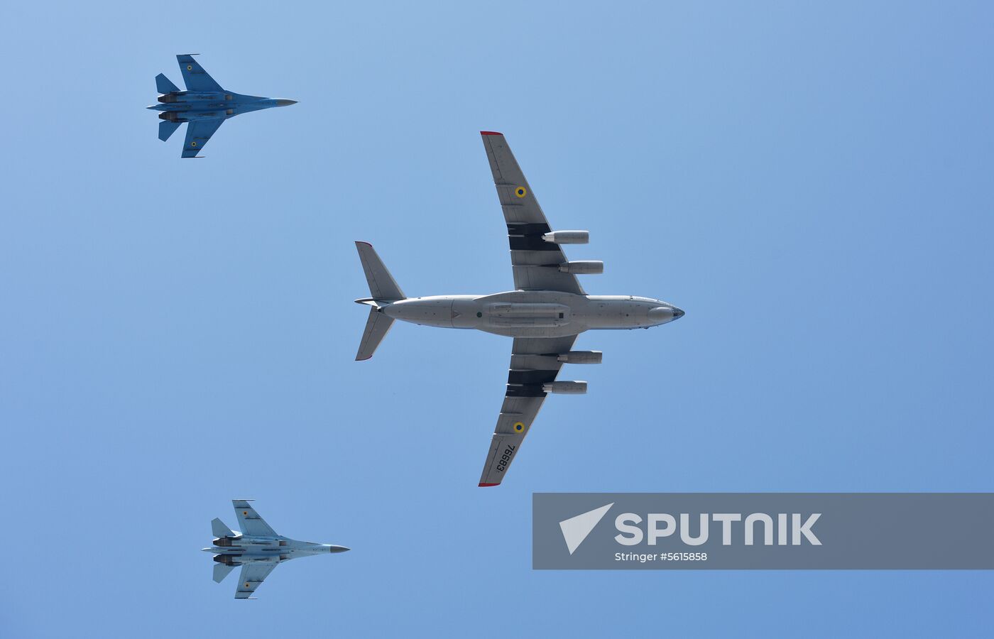 Kiev hosts military parade to mark Ukraine's Independence Day