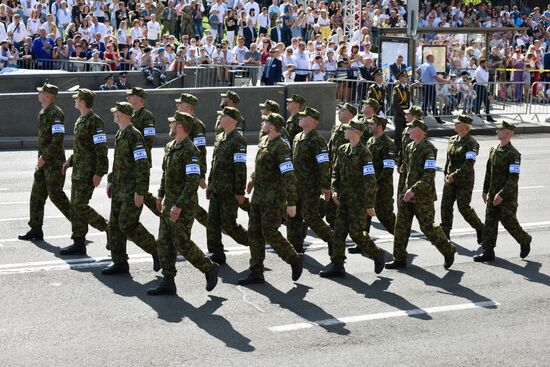 Kiev hosts military parade to mark Ukraine's Independence Day