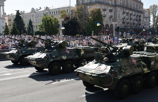 Kiev hosts military parade to mark Ukraine's Independence Day