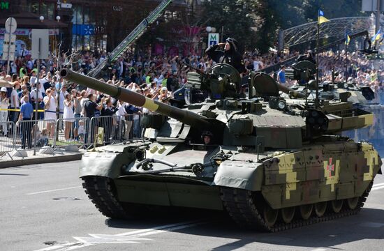 Kiev hosts military parade to mark Ukraine's Independence Day