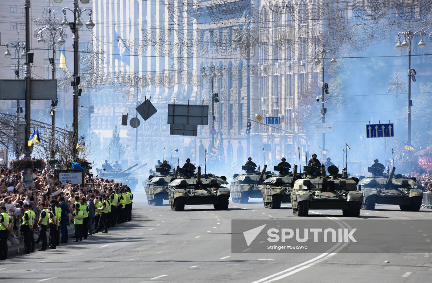 Kiev hosts military parade to mark Ukraine's Independence Day