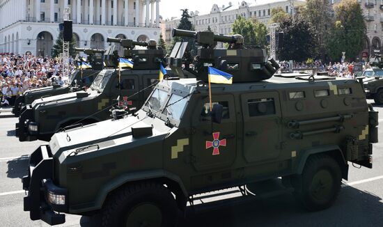 Kiev hosts military parade to mark Ukraine's Independence Day