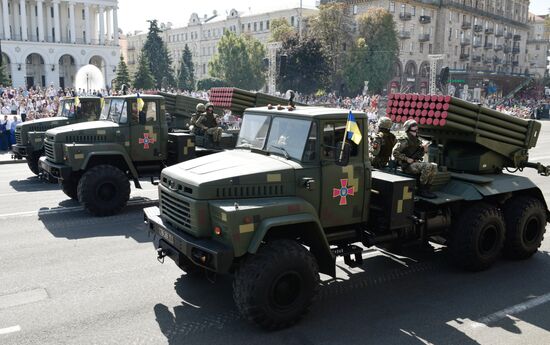 Kiev hosts military parade to mark Ukraine's Independence Day