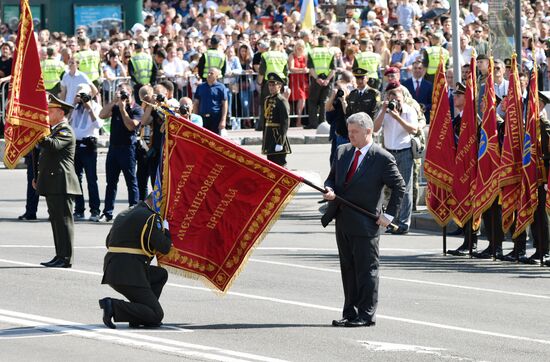 Kiev hosts military parade to mark Ukraine's Independence Day