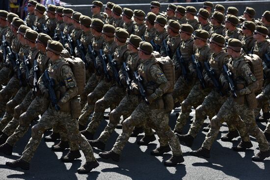 Kiev hosts military parade to mark Ukraine's Independence Day