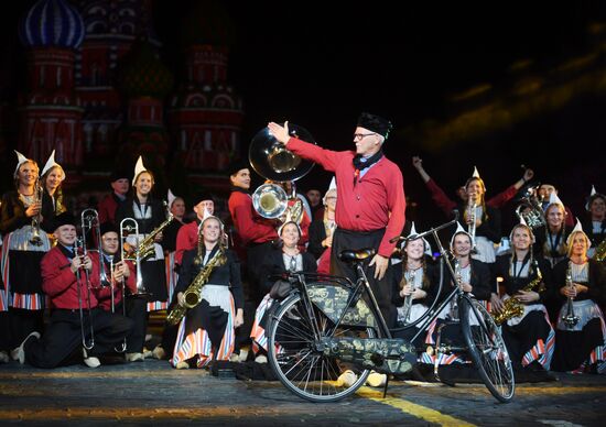 Opening ceremony of Spasskaya Tower military music festival