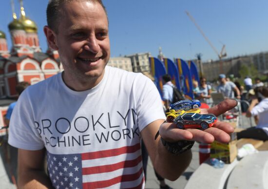 Hot Wheels sets Guinness World Record in Zaryadye Park