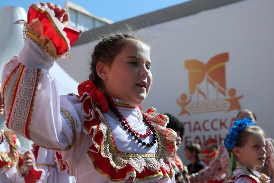 Spasskaya Tower for Kids project