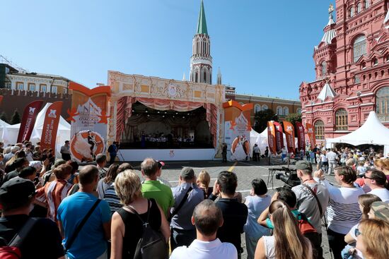Spasskaya Tower for Kids project