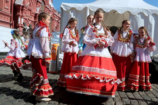 Spasskaya Tower for Kids project