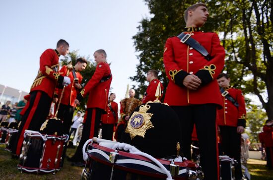 Procession of participants in international military music festival, Spasskaya Tower, at VDNKh