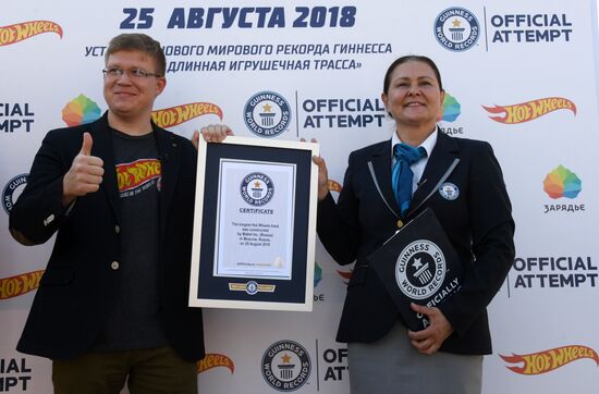 Hot Wheels sets Guinness World Record in Zaryadye Park