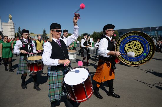 Procession of participants in international military music festival, Spasskaya Tower, at VDNKh