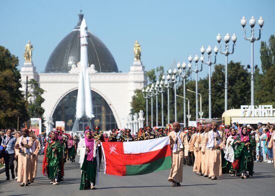Procession of participants in international military music festival, Spasskaya Tower, at VDNKh