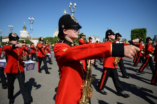 Procession of participants in international military music festival, Spasskaya Tower, at VDNKh