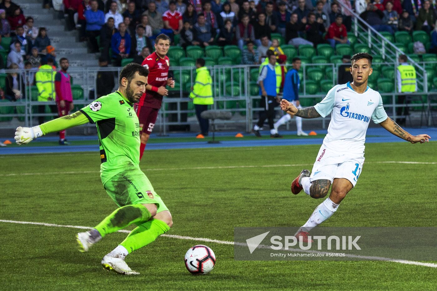Football. Russian Premier League. Ufa vs. Zenit