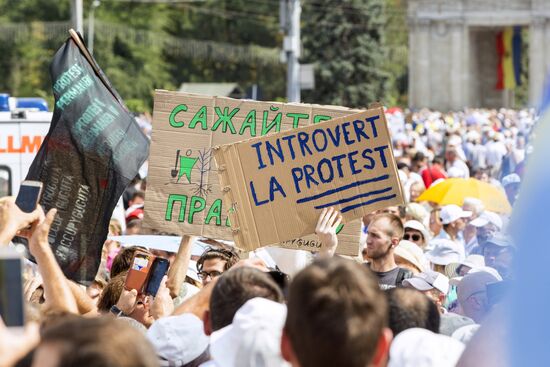 Protest rally in Chisinau
