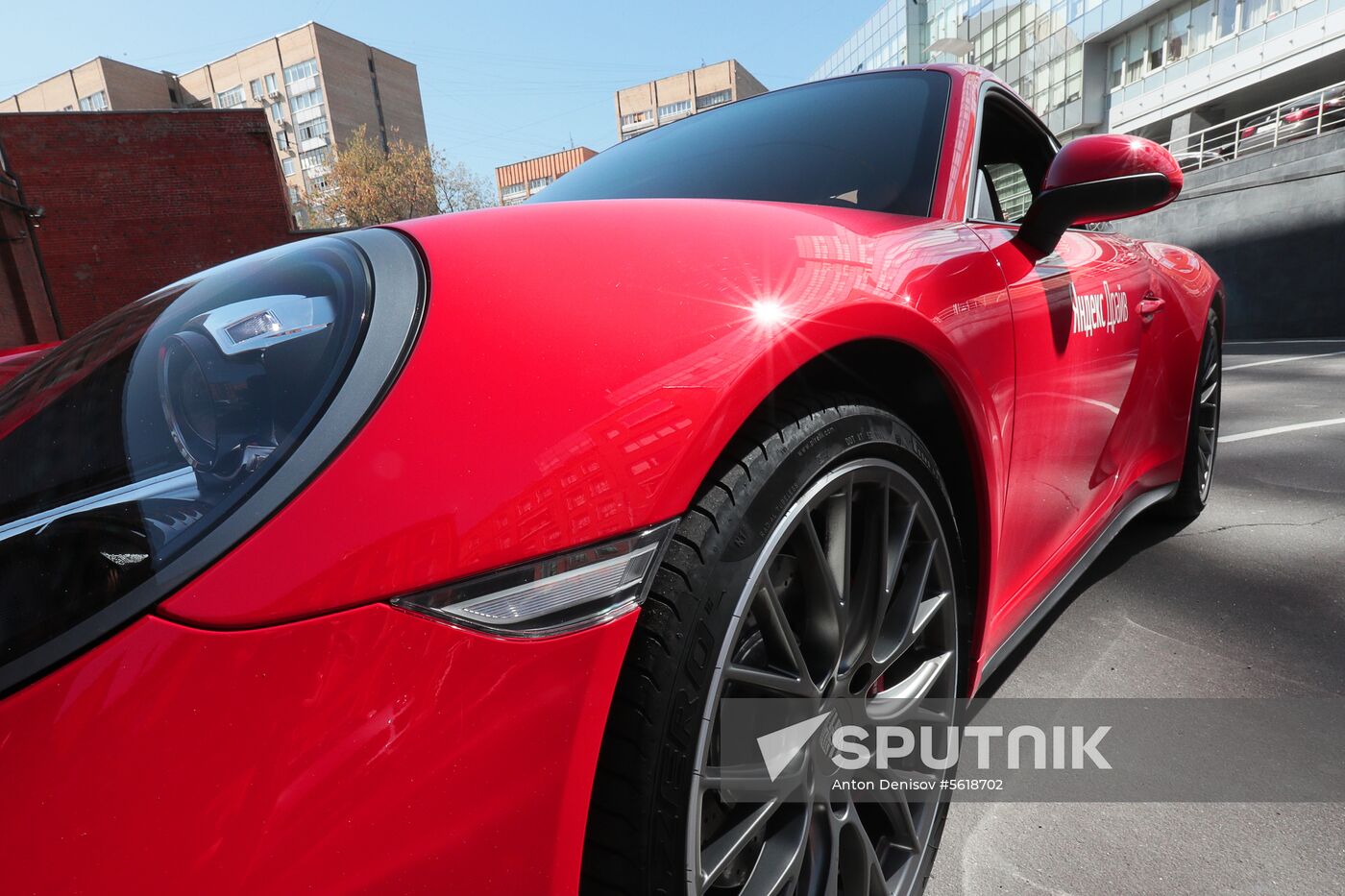 Porsche added to Yandex.Drive carsharing service