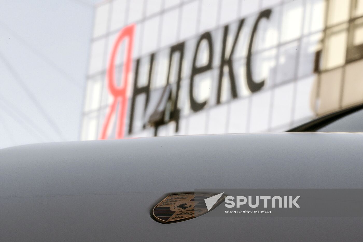 Porsche added to Yandex.Drive carsharing service