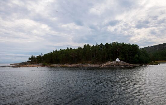 Gogland Island