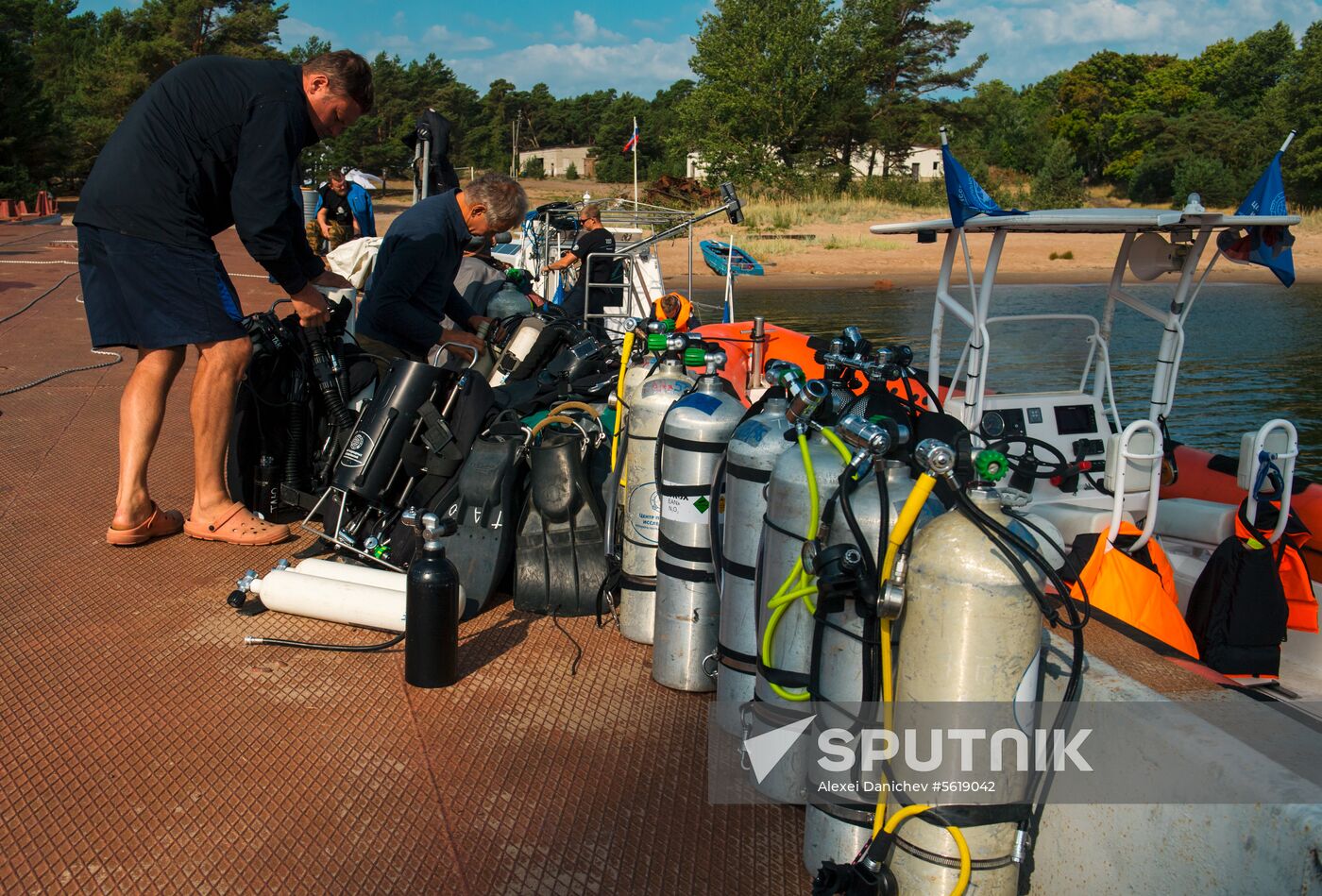 Gogland underwater research expedition