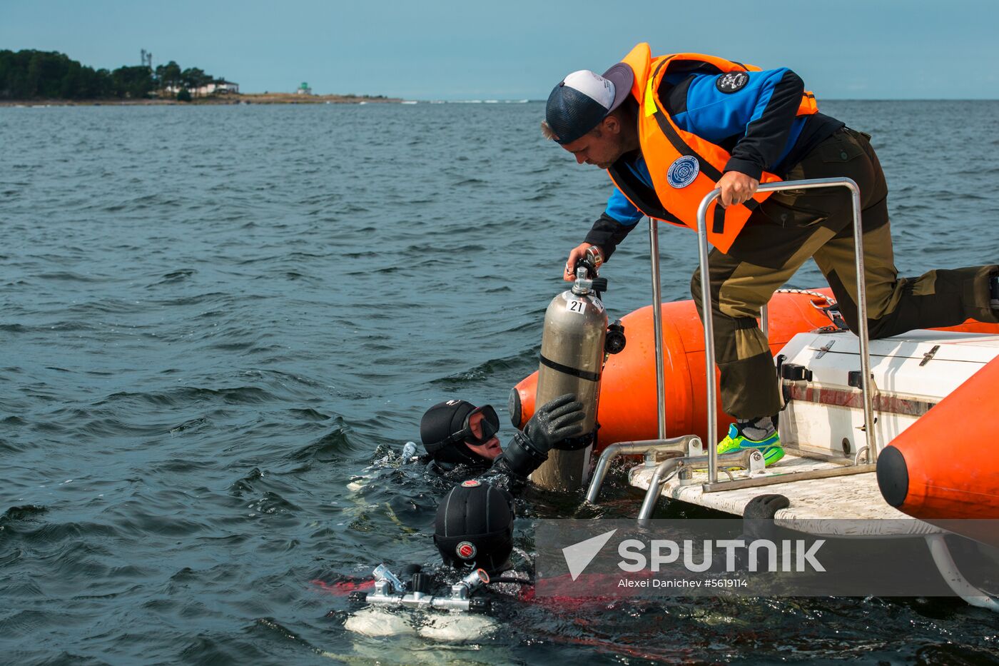 Gogland underwater research expedition