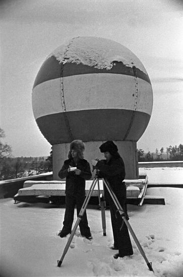 Radio-hydrometeorologists