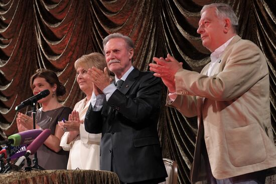 Meeting of Maly Theater company