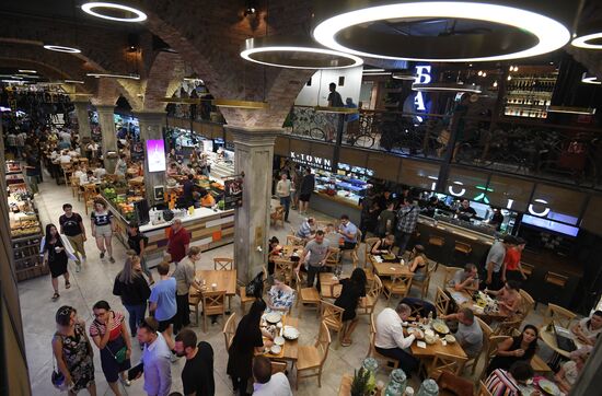 Liberal Democratic Party leader Vladimir Zhirinovsky visits Central market