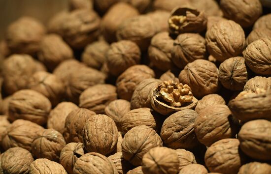 Liberal Democratic Party leader Vladimir Zhirinovsky visits Central market