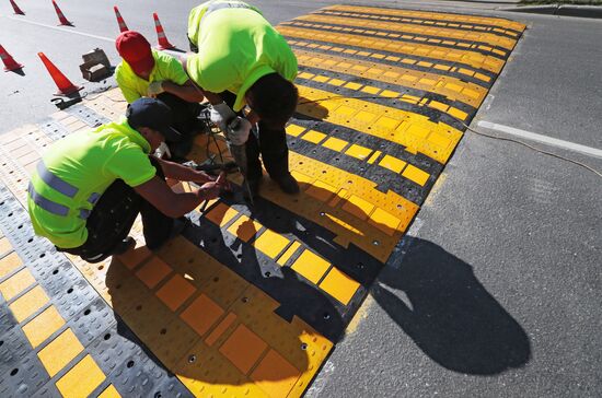 First raised pedestrian crossing installed in Moscow