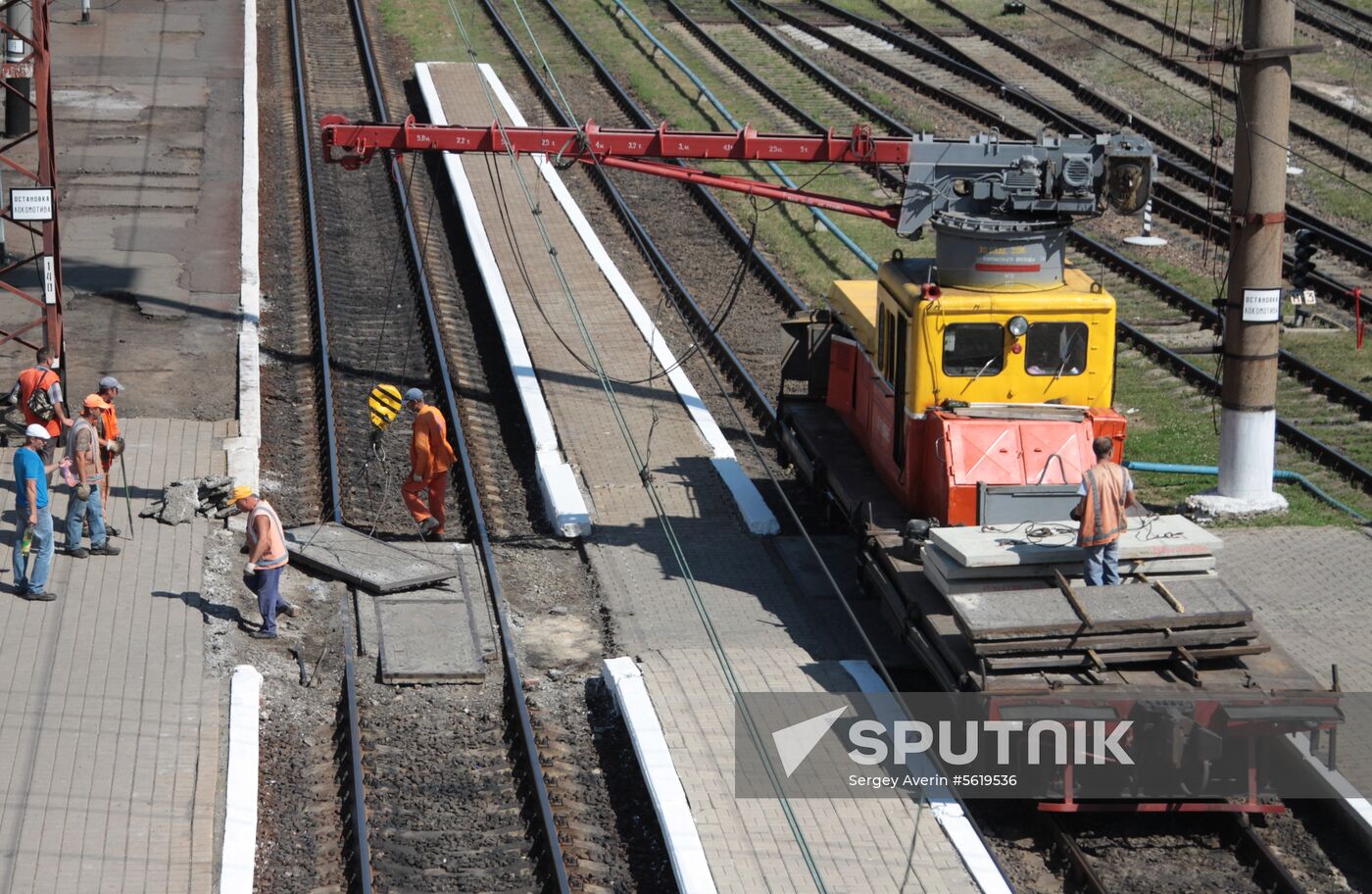 Rehabilitating transport infrastructure in Debaltsevo, Donetsk Region