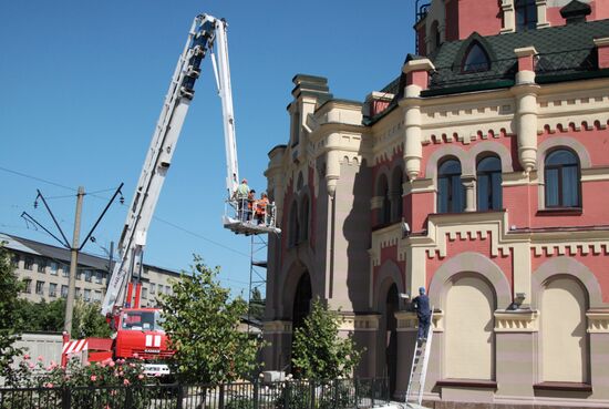 Rehabilitating transport infrastructure in Debaltsevo, Donetsk Region