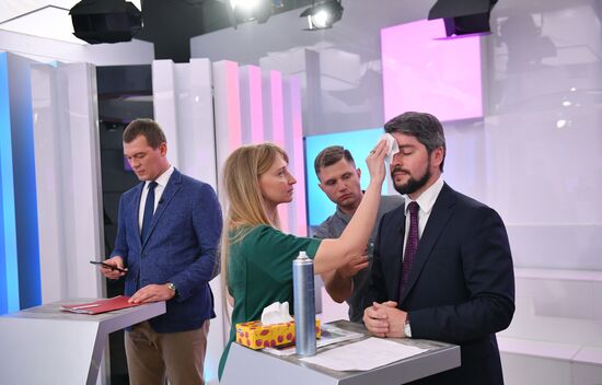 Moscow Mayor candidates hold TV debate on Moskva 24 Channel