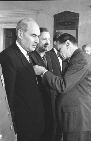 Awarding Polish Order of the Cross of Grunwald