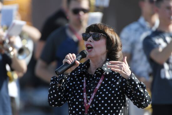 Final rehearsal of Mireille Mathieu's performance at Spasskaya Tower festival