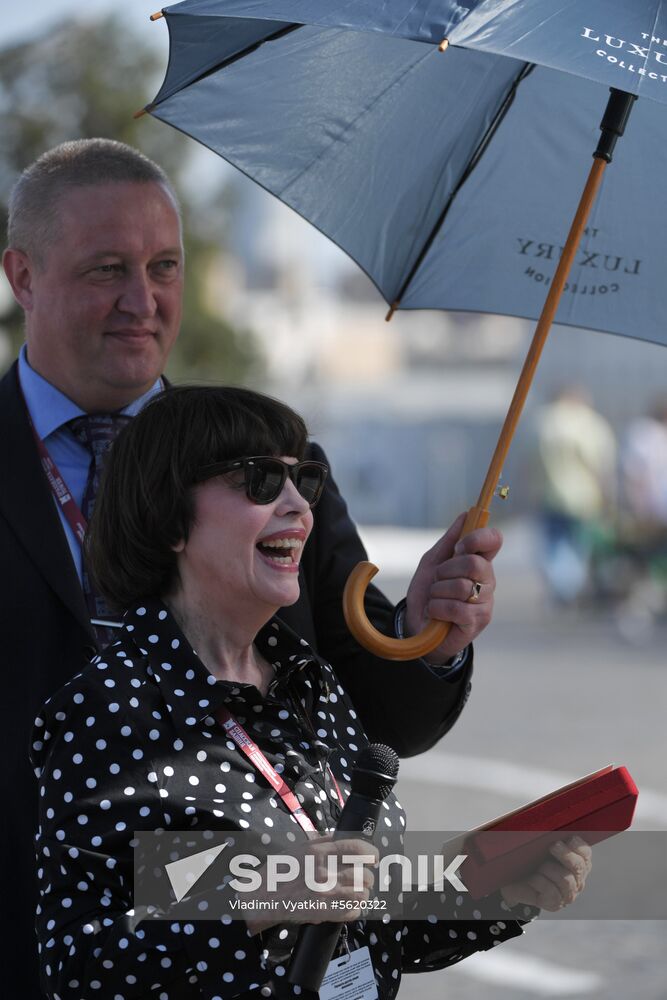 Final rehearsal of Mireille Mathieu's performance at Spasskaya Tower festival